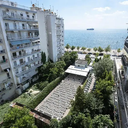 Apartment Awesome Sea View, Nilie Hospitality Mgmt *